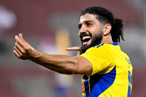 احتفل على طريقة الزمالك.. ساسي يسجل للغرافة في نهائي كأس أمير قطر